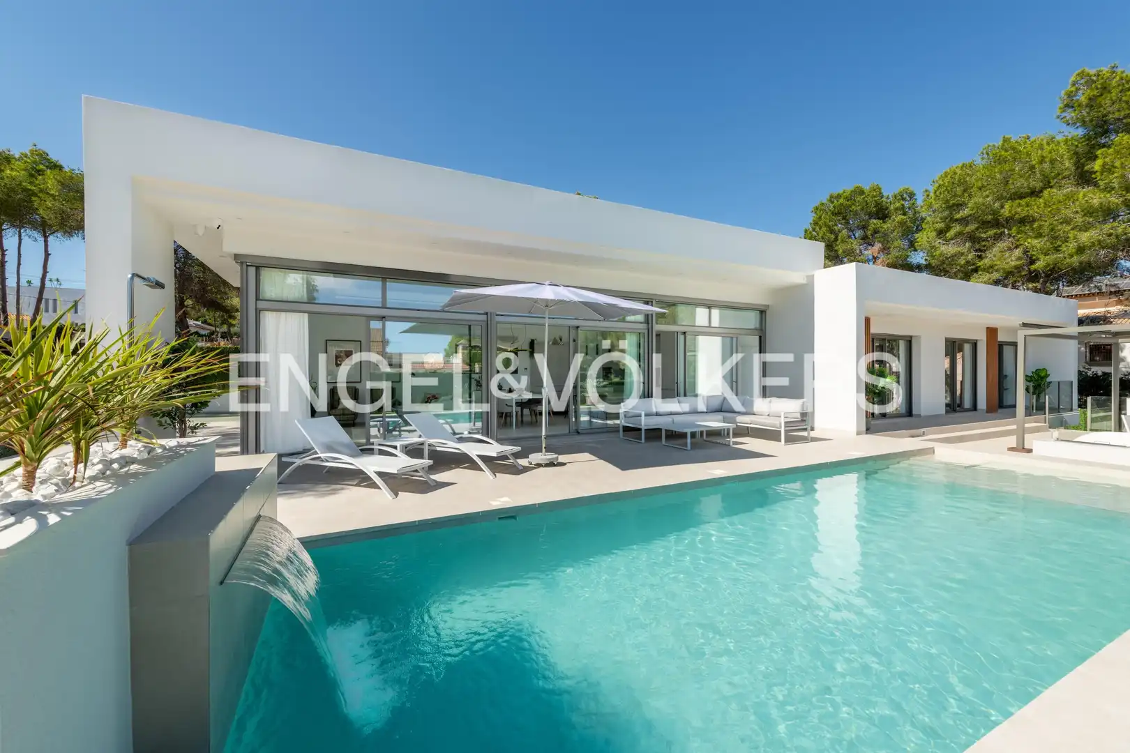 Vista exterior de Casa o chalet en venta en Pilar de la Horadada con Aire acondicionado, Calefacción y Jardín privado