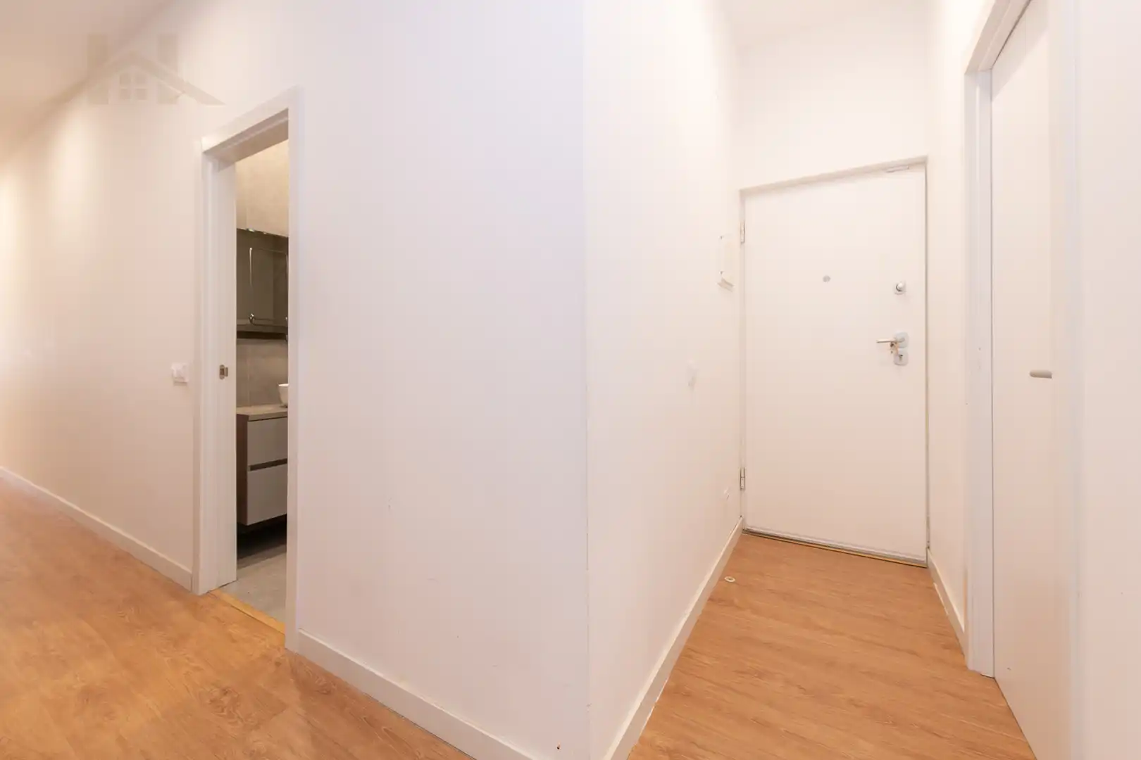 Wohnung zum Verkauf in Tres Cantos mit Klimaanlage, Heizung und Möbliert