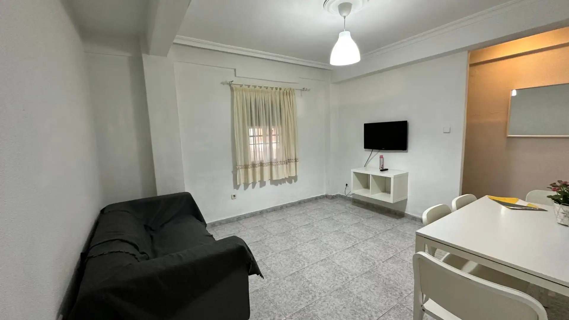 Sala de estar de Piso para compartir en Sevilla con Balcón