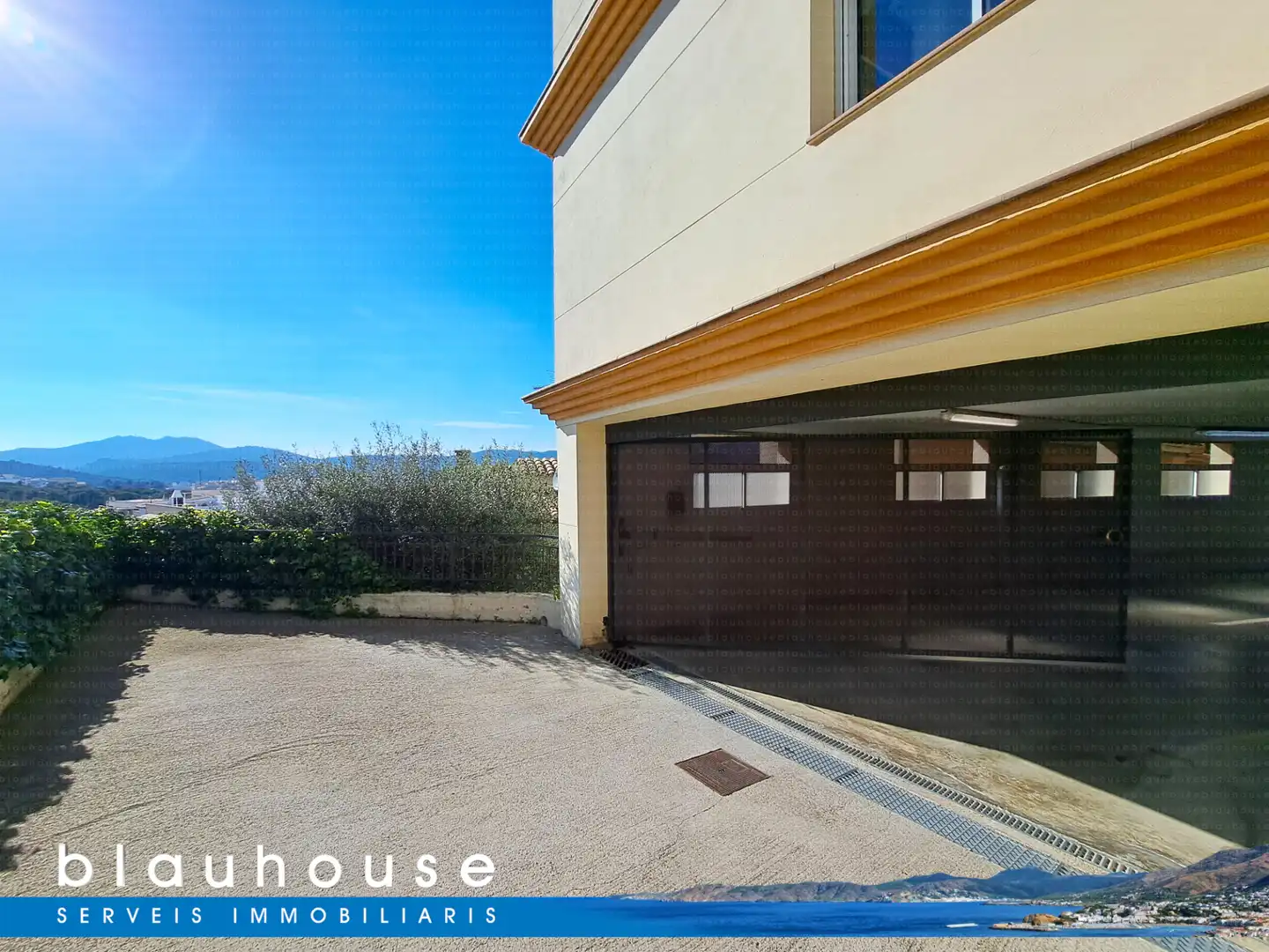 Vista exterior de Apartament en venda en Llançà amb Aire condicionat, Parquet i Terrassa