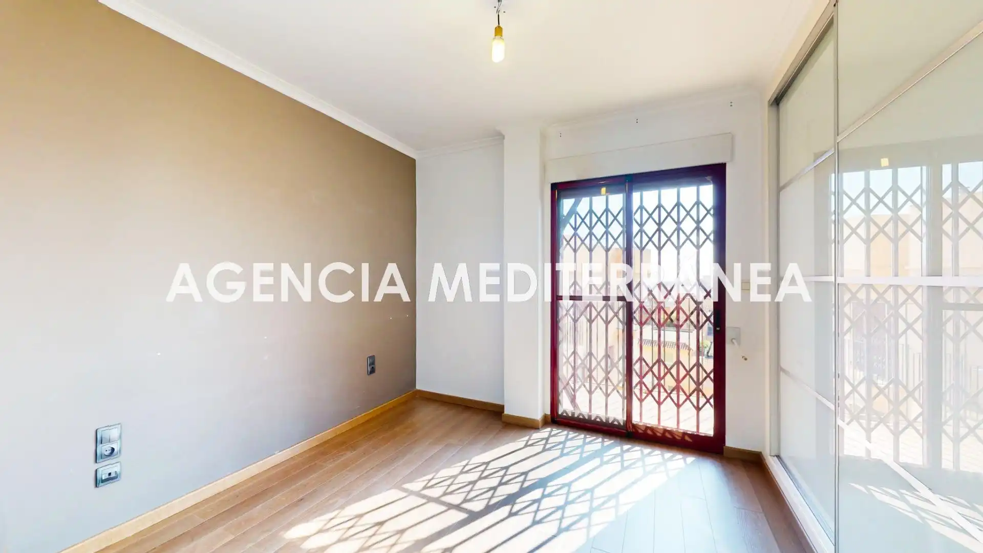 Habitación de Piso en venta en Picassent con Aire acondicionado, Calefacción y Parquet