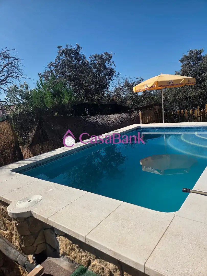 Piscina de Casa o xalet en venda en Córdoba amb Aire condicionat, Jardí privat i Terrassa