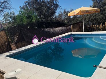 Xalet amb piscina en venda a Periurbano Oeste - Sierra