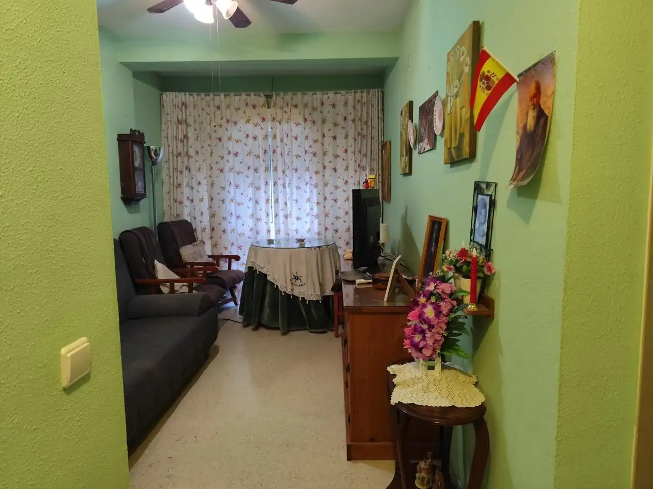 Flat for sale in De Andalucia, Manantiales - Estación de Autobuses