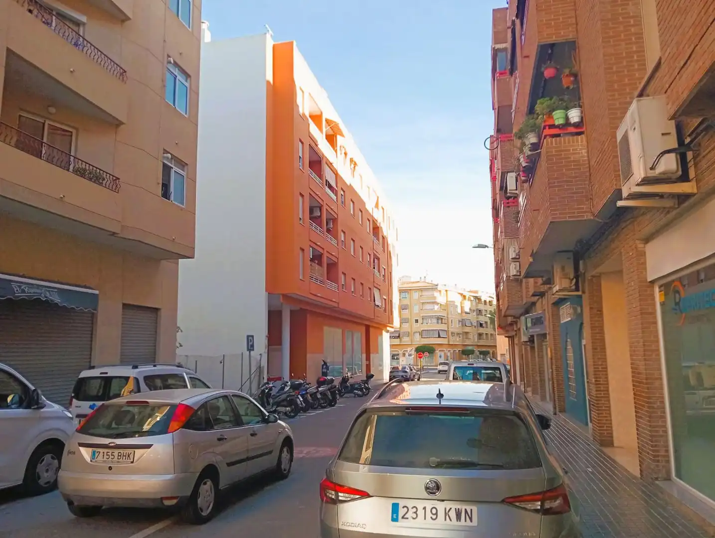 Vista exterior de Local en venda en Villajoyosa / La Vila Joiosa amb Aire condicionat