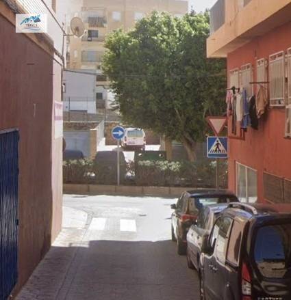 Piso en Venta en Calle TRINQUETE en La Chanca - Pescadería