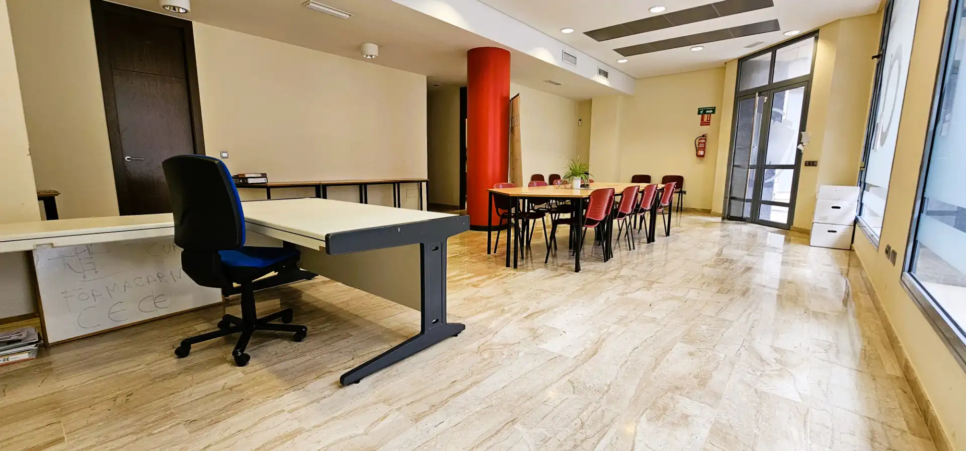 Inmuebles singulares con ascensor en venta en Avenida Santa Eulalia 64, imagen 6