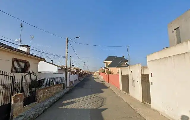 Chalet en venta en CL CABA BAJA (A), imagen 2