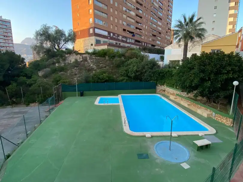 Bungalow amb piscina en venda a Calle Infiesto 2, imagen 24