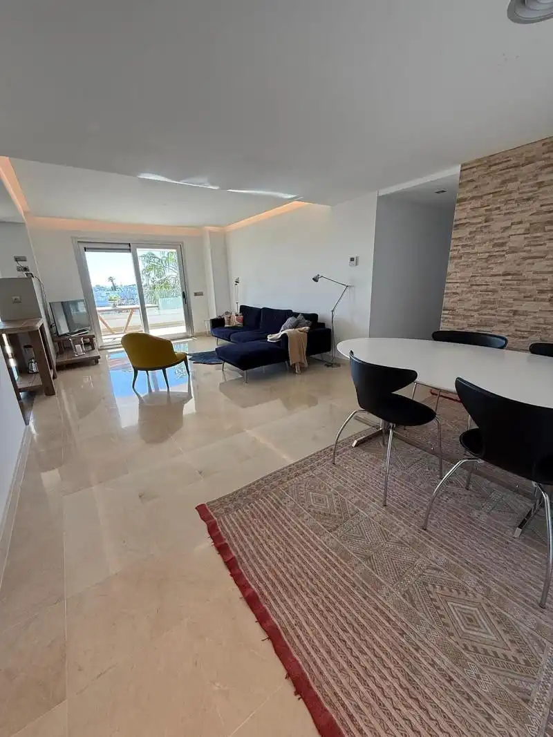 Sala d'estar de Apartament de lloguer en Marbella amb Aire condicionat, Calefacció i Terrassa