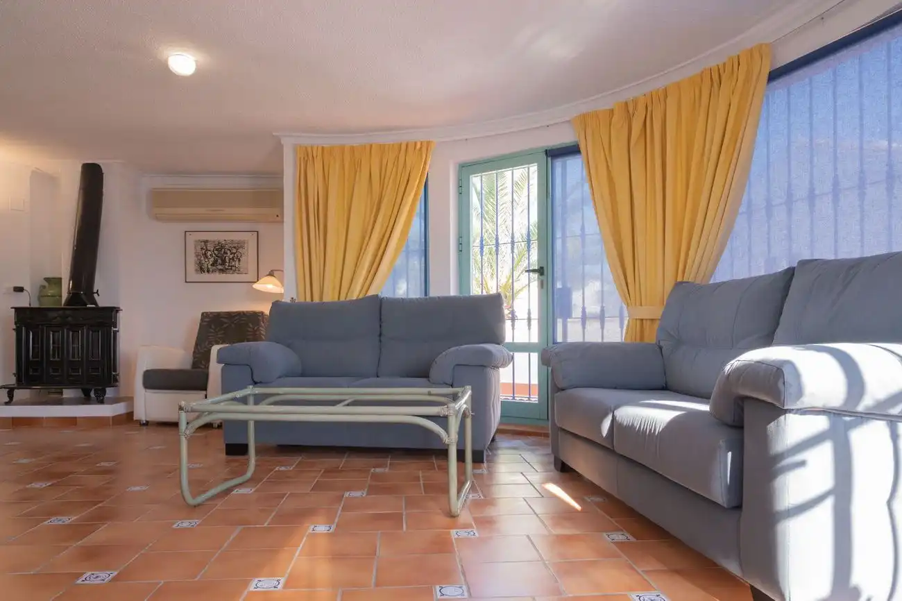 Sala de estar de Casa o chalet en venta en Conil de la Frontera con Aire acondicionado, Calefacción y Terraza