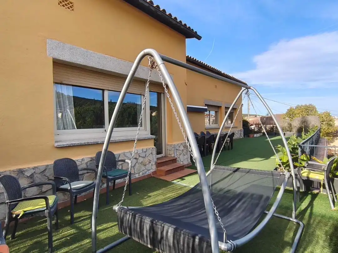 Villa con piscina in vendita a Carrer d'Ancosa 3