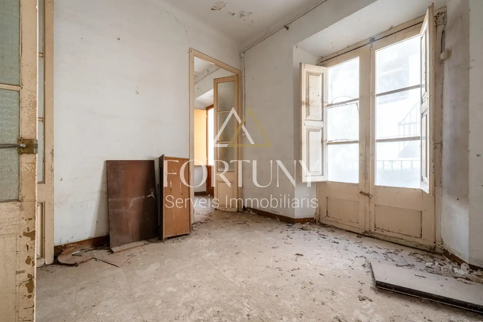 Edificio en venta en TORRES JORDI, L'Espluga de Francolí