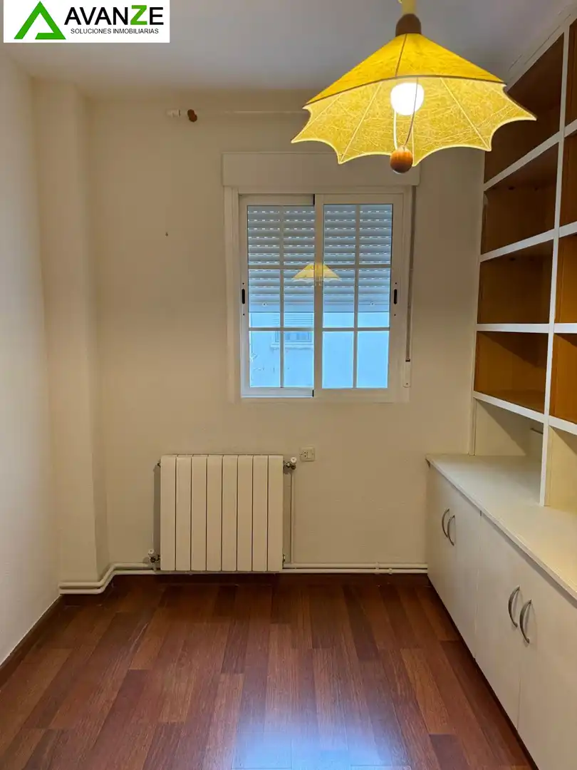 Bedroom of Flat for sale in Mérida  with Air Conditioner and Heating