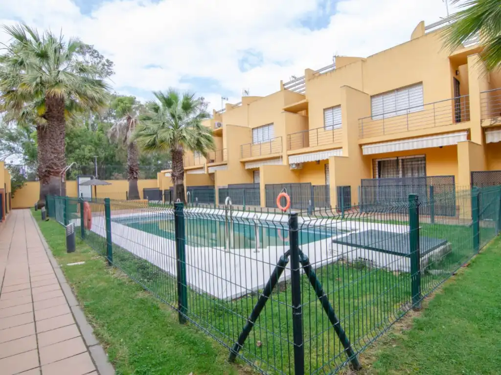 Piscina de Casa o chalet en venta en Isla Cristina