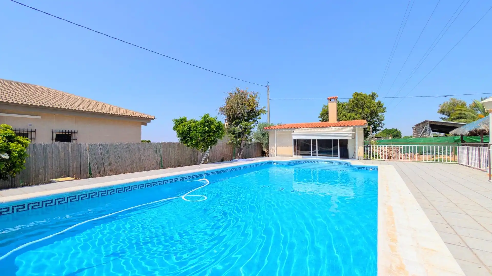 Piscina de Casa o xalet en venda en Elche / Elx amb Aire condicionat, Calefacció i Jardí privat
