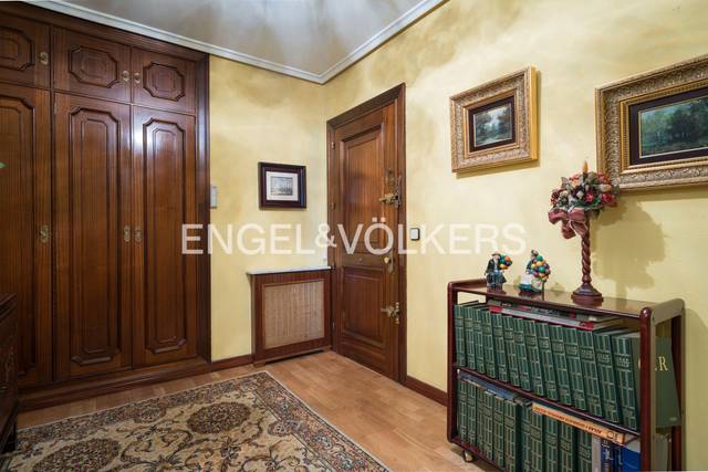 Apartamento en Venta en Salesas - Foncalada - Campoamor