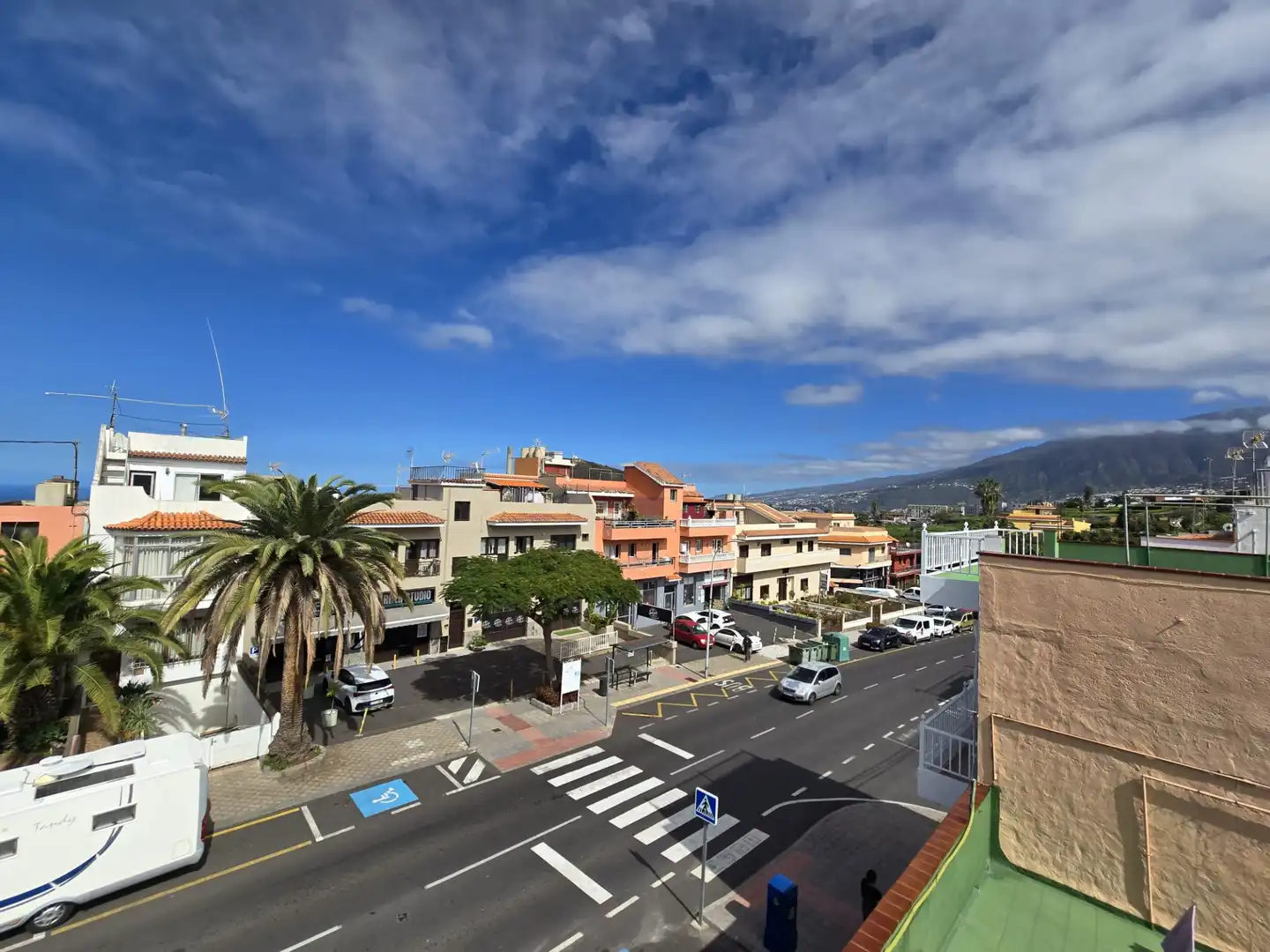Vista exterior de Dúplex en venta en Los Realejos con Terraza y Balcón