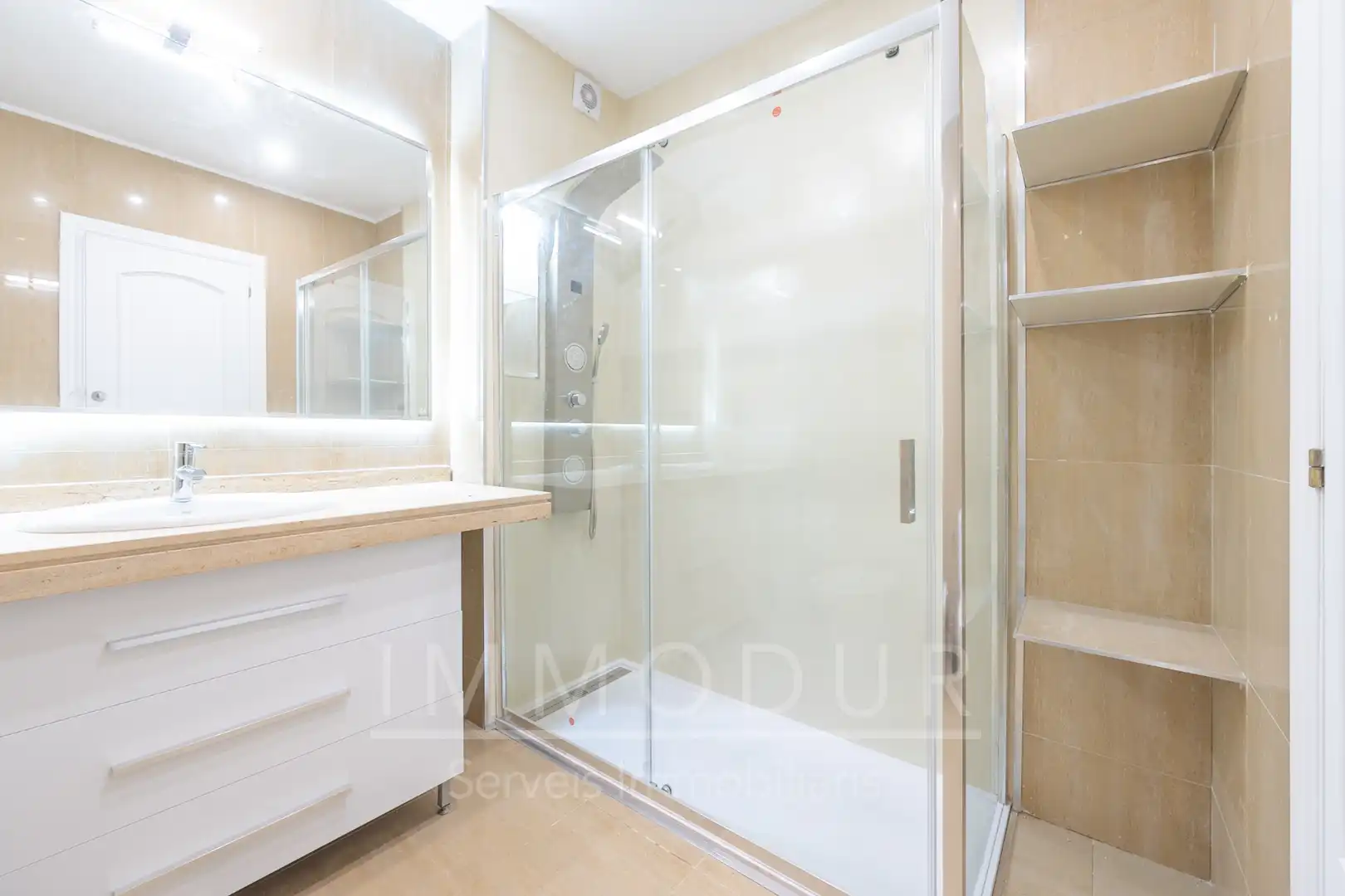 Houses for rent in Carrer Eramprunyà, 3, Les Botigues de Sitges