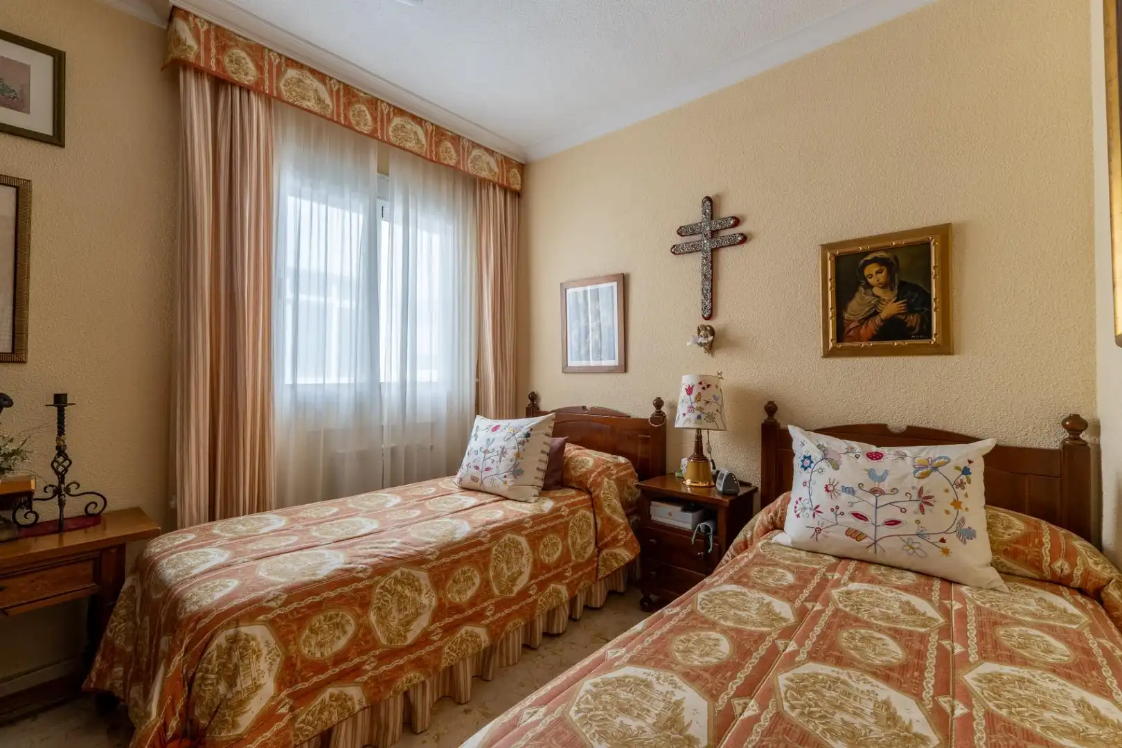 Schlafzimmer von Wohnung zum Verkauf in Córdoba mit Klimaanlage, Heizung und Abstellraum