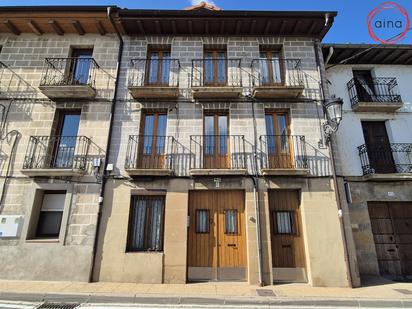 Exterior view of House or chalet for sale in Huarte / Uharte  with Terrace and Balcony