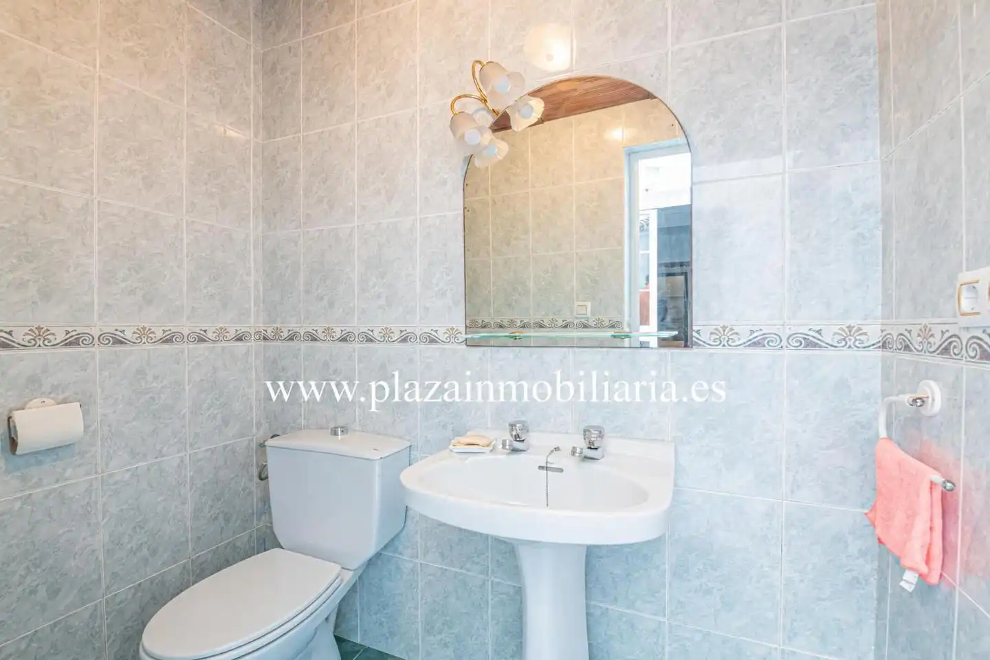 Baño de Casa o chalet en venta en Lucena con Terraza, Trastero y Balcón