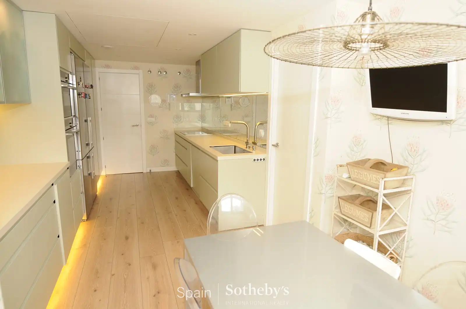 Cocina de Apartamento en venta en La Moraleja con Aire acondicionado, Terraza y Trastero
