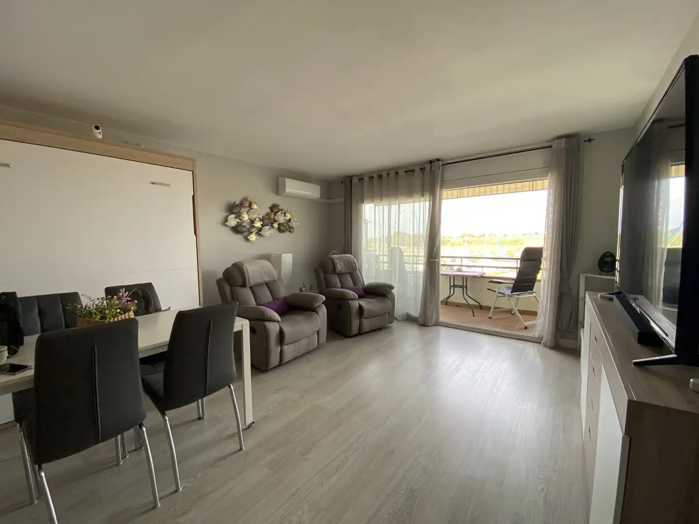Habitación de Estudio en venta en Roses con Terraza y Amueblado