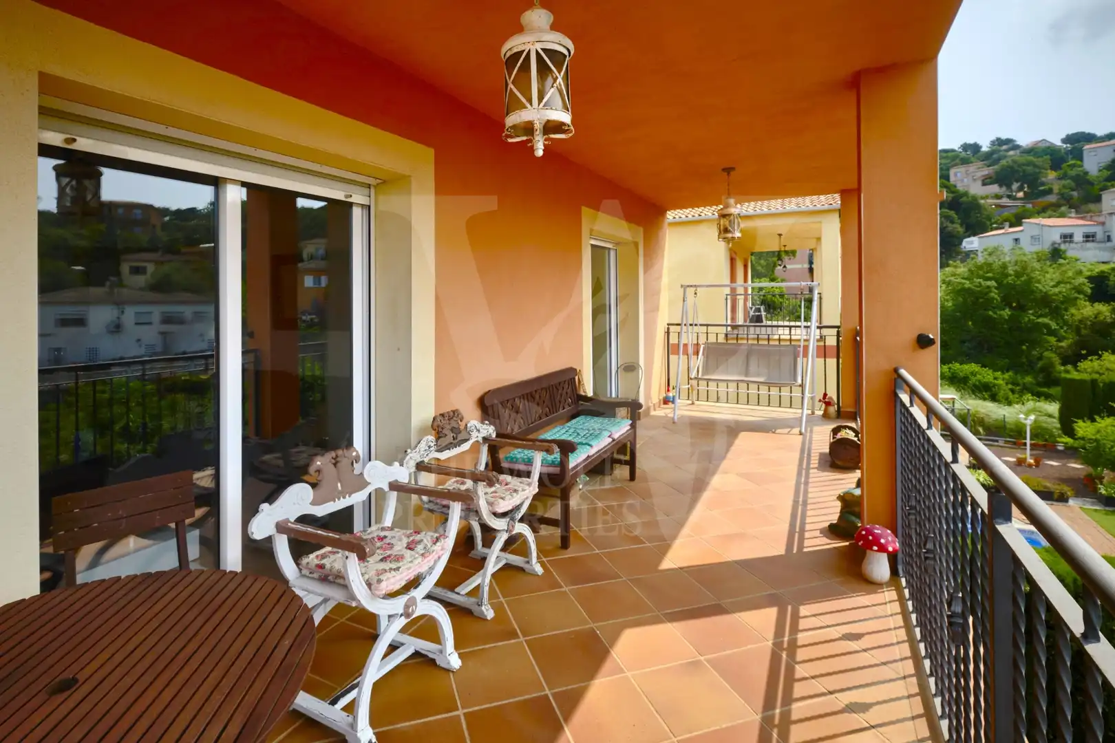 Terrace of Houses for rent in Aiguaviva Parc
