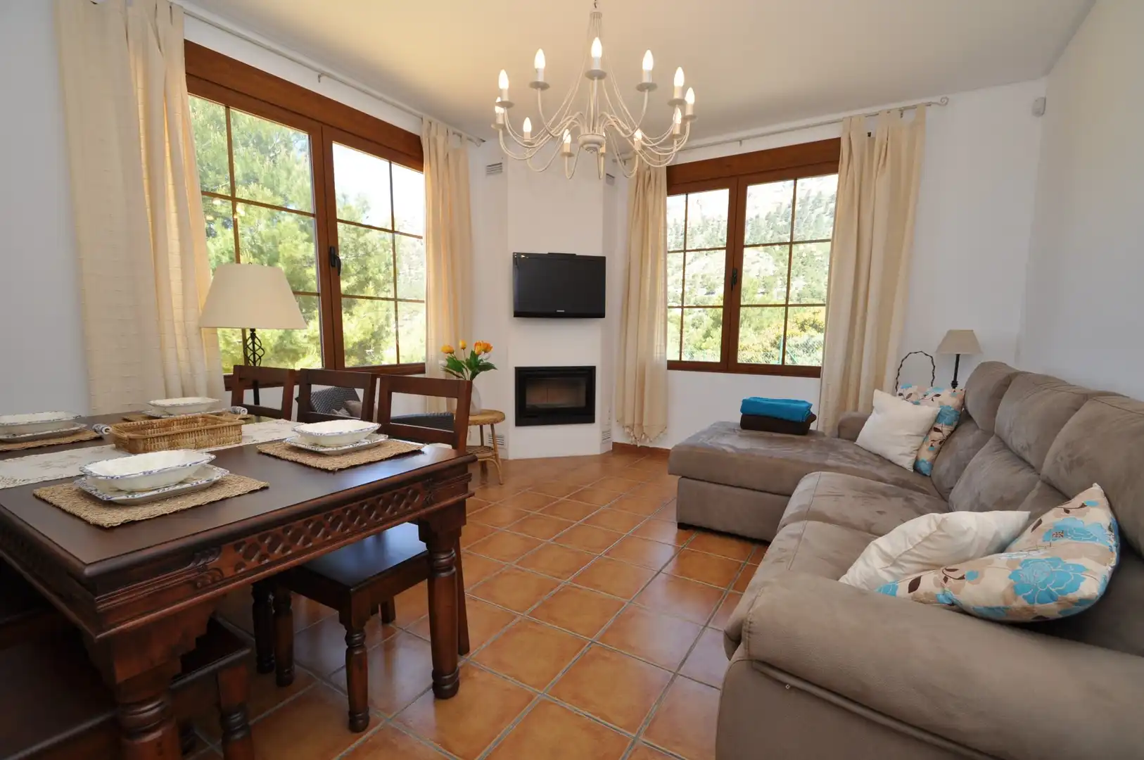 Sala d'estar de Casa o xalet en venda en Castalla amb Internet