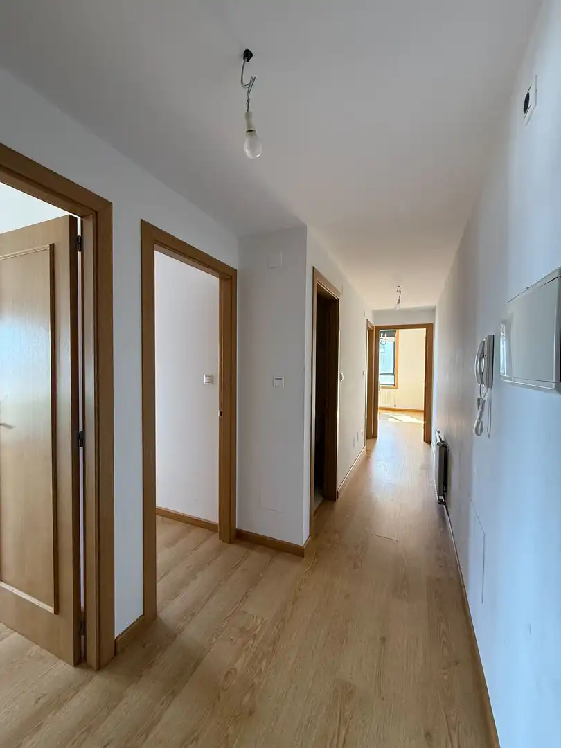 Piso en venta en A Coruña Capital  con Calefacción y Trastero