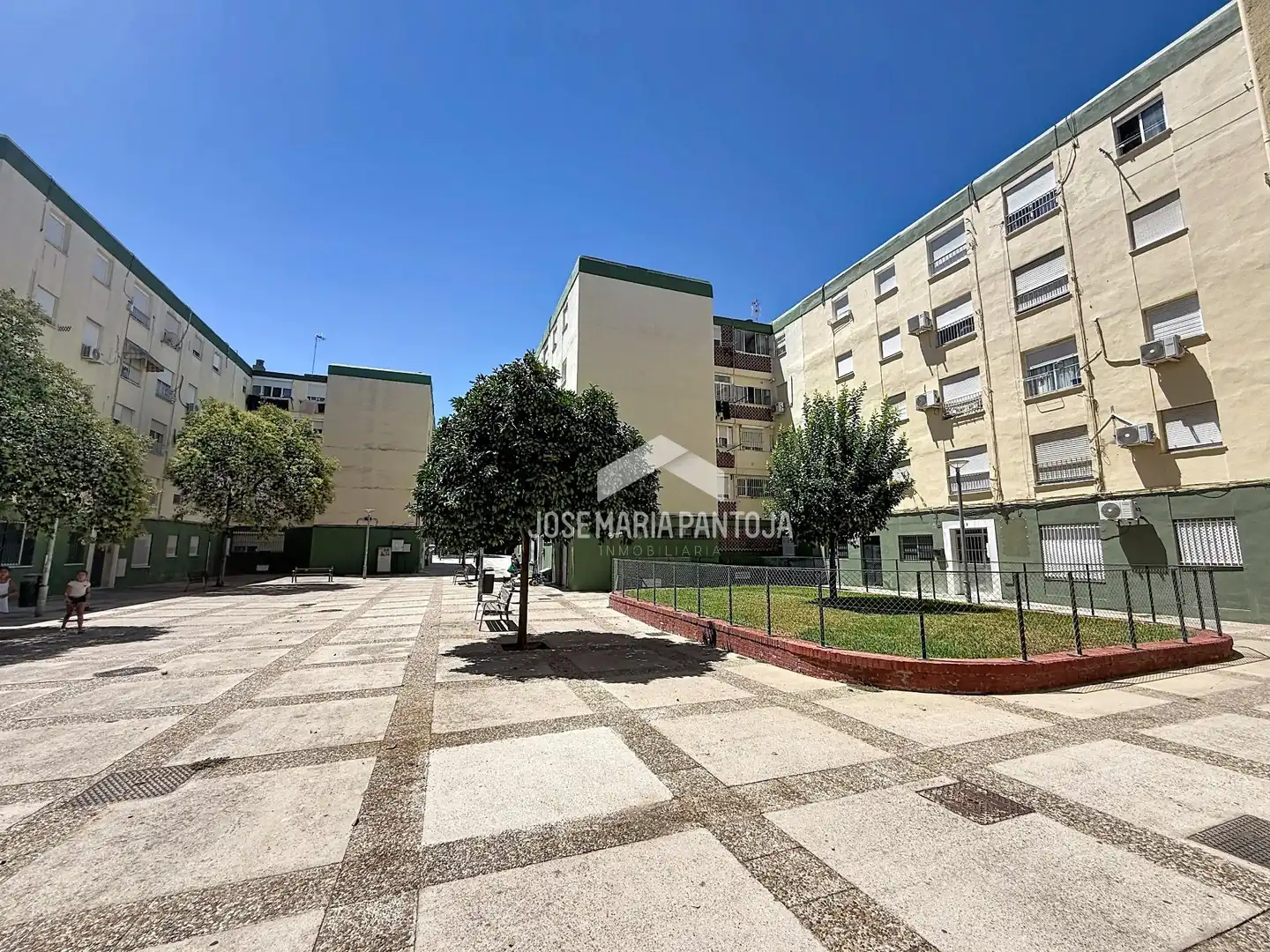 Vista exterior de Pis en venda en Jerez de la Frontera amb Aire condicionat