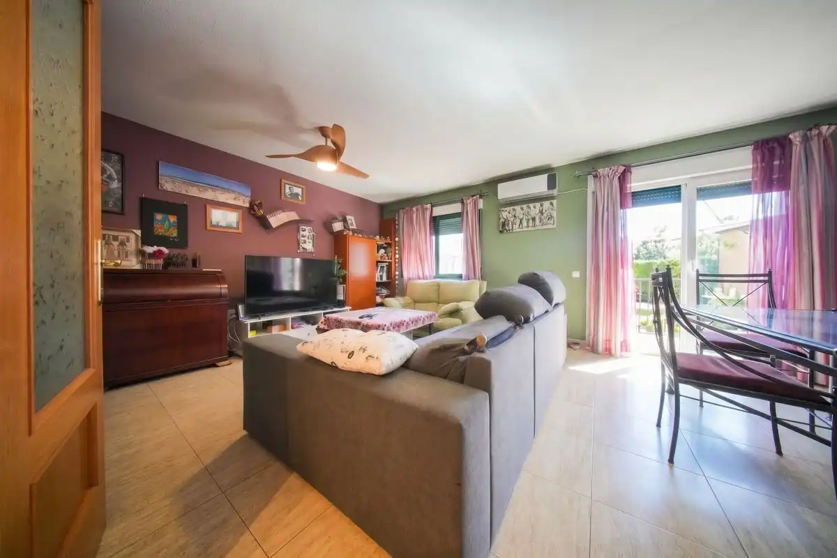 Terraced house with terrace for sale in Calle del Brasil, imagen 2