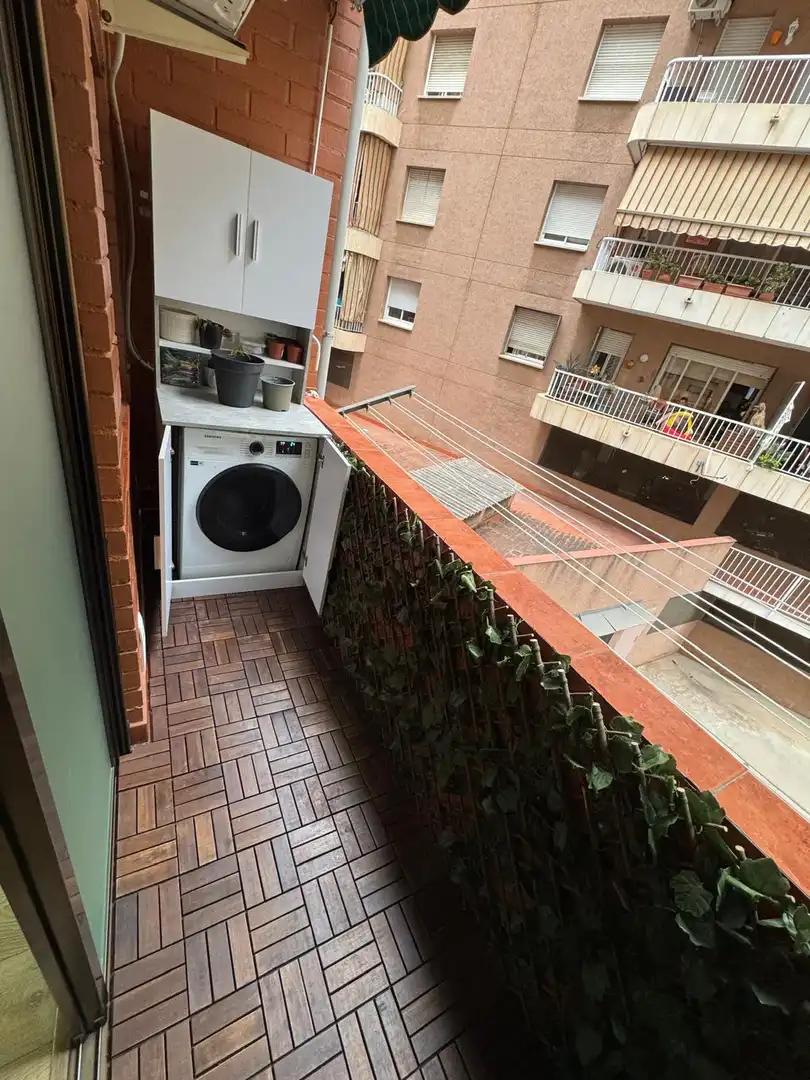 Terrassa de Pis en venda en Barcelona amb Calefacció, Traster i Balcó