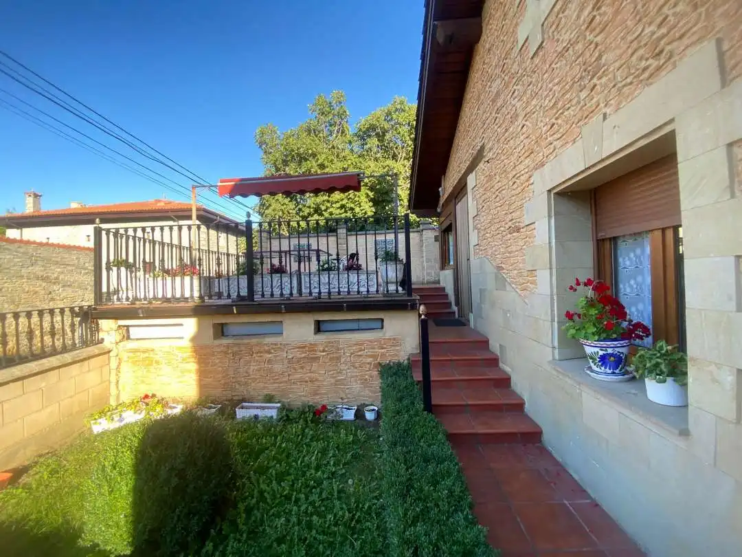 Haus zum Verkauf in Valle de Mena, imagen 2