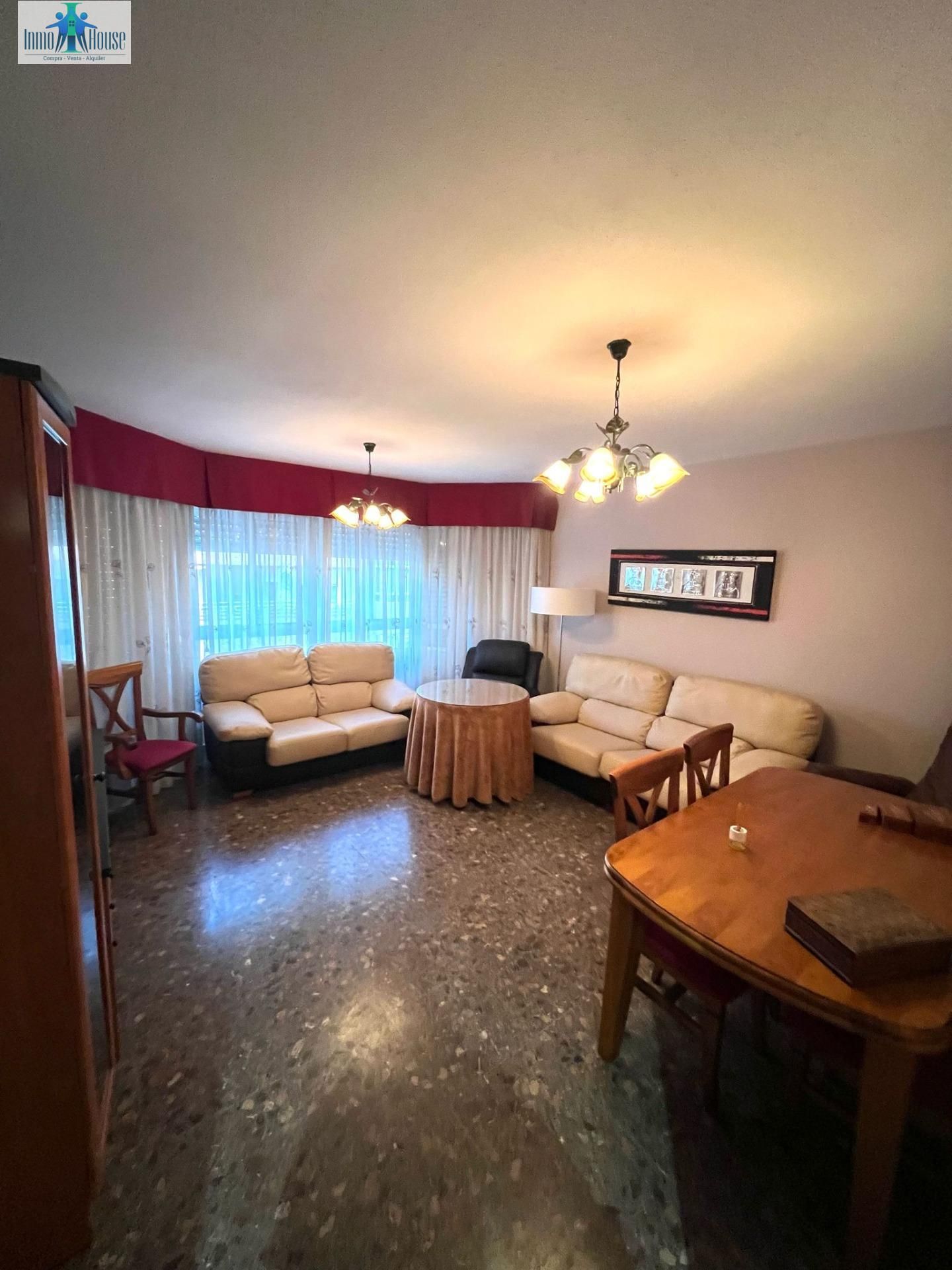 Sala d'estar de Apartament en venda en  Albacete Capital amb Calefacció i Balcó