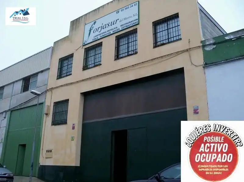 Nave industrial in vendita a Calle del Lirio