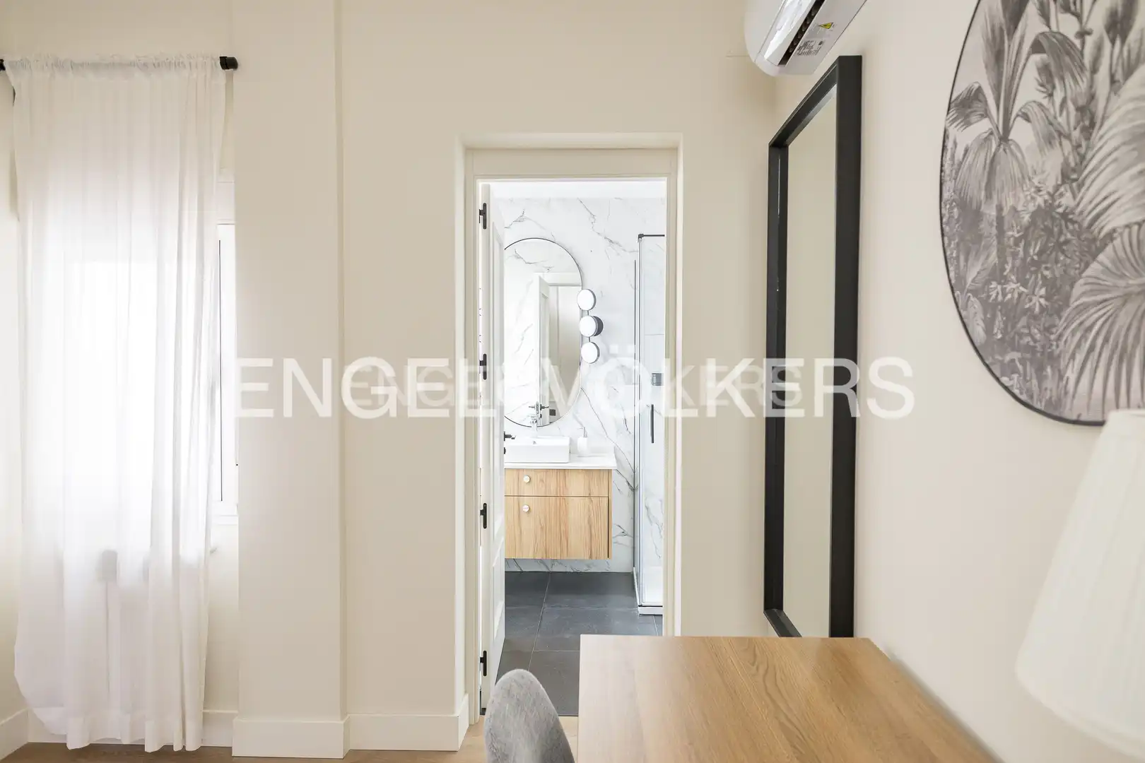 Bedroom of Flat for rent in Madrid  with Air Conditioner, Heating and Storage room