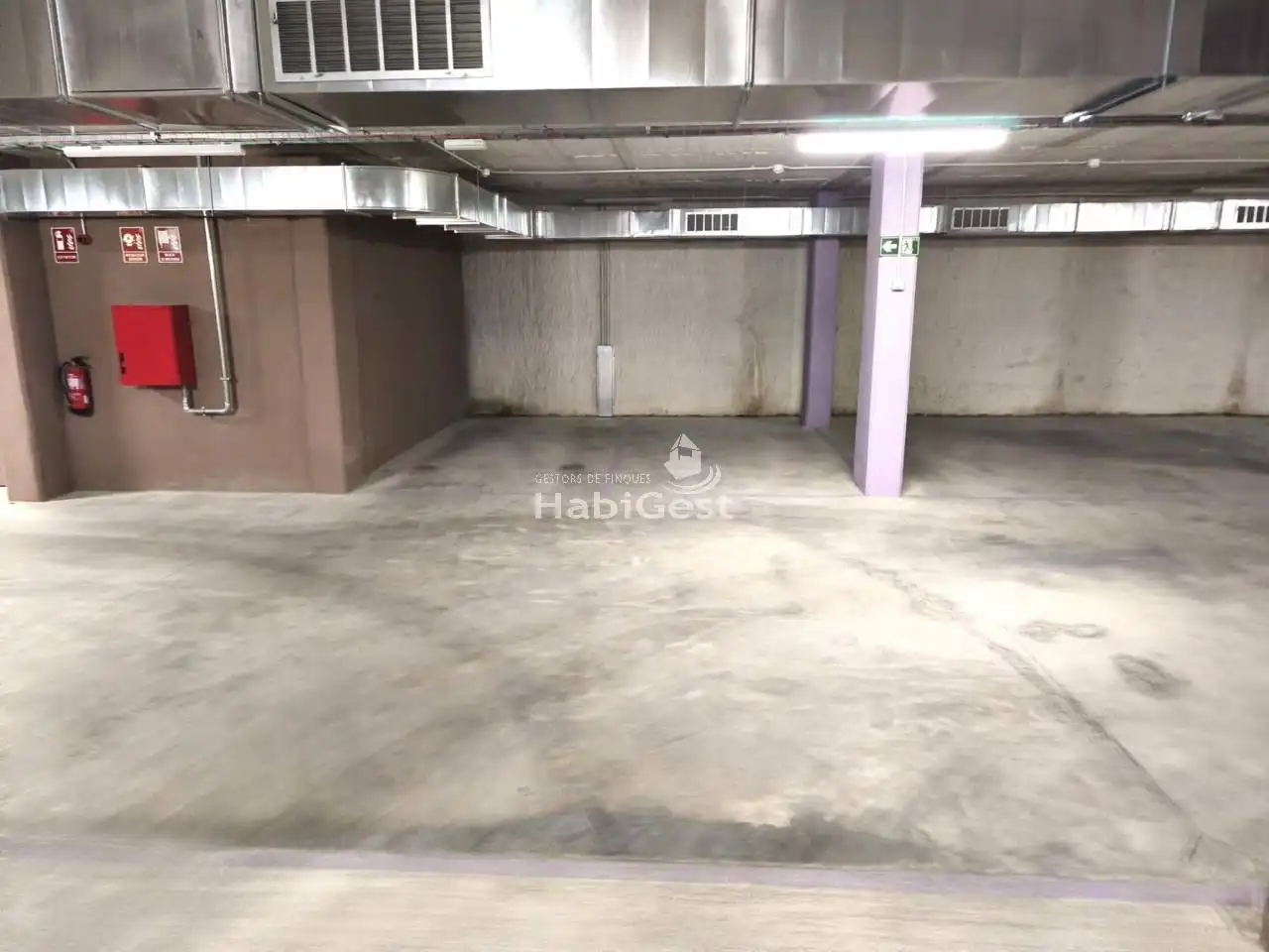 Parking of Garage for rent in Girona
