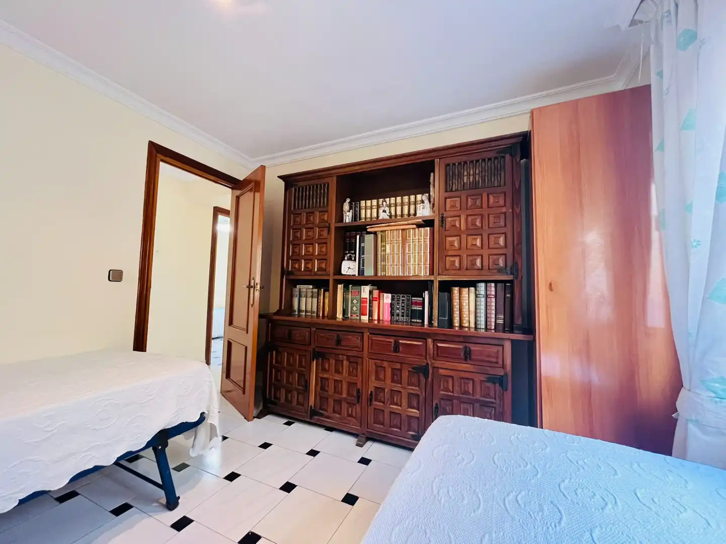 Habitación de Casa o chalet en venta en Fuengirola con Aire acondicionado, Jardín privado y Terraza