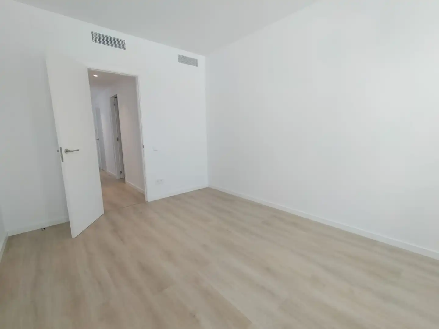Casa adosada de lloguer en Santa Coloma de Gramenet amb Aire condicionat, Calefacció i Terrassa