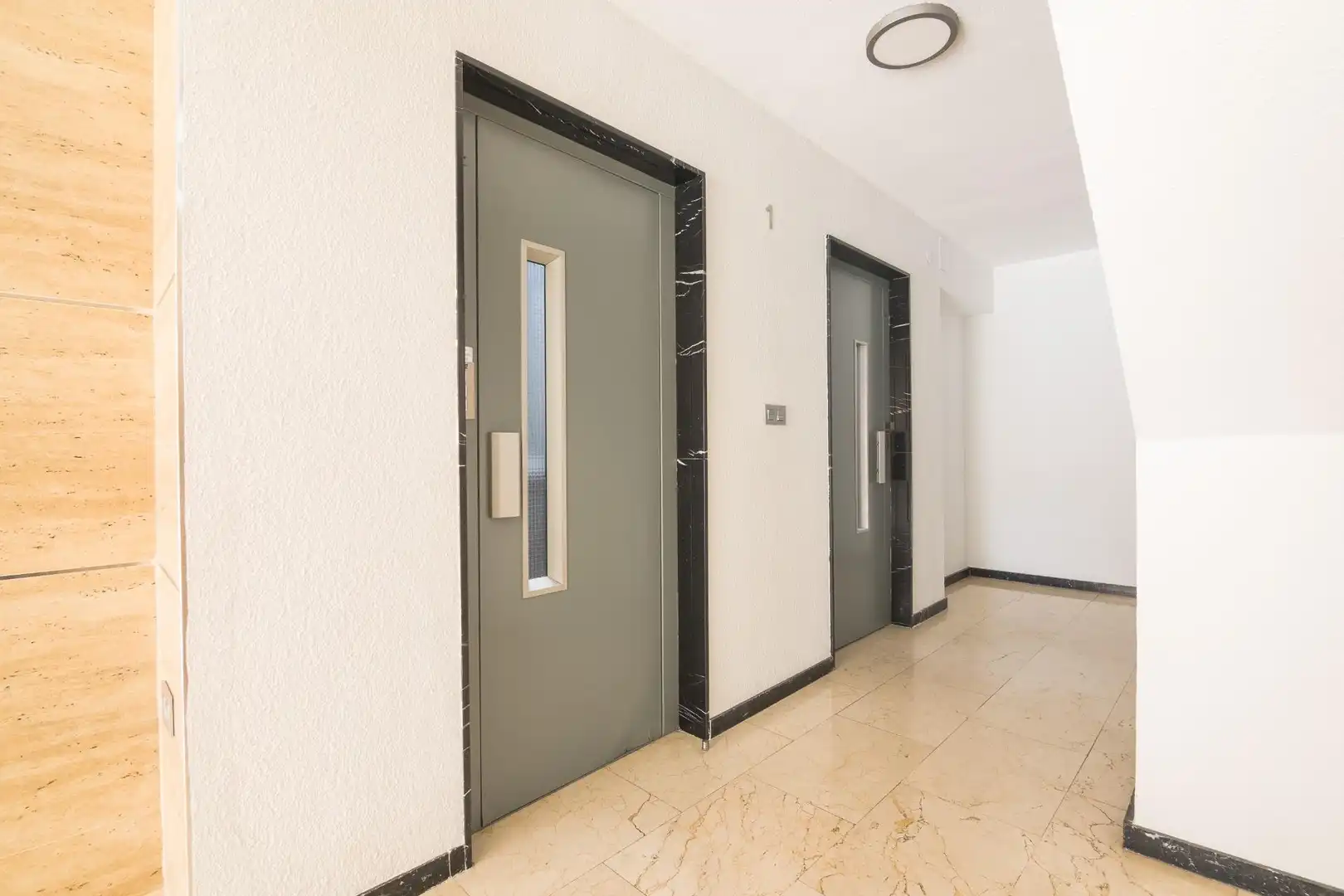 Flat with terrace for sale in Calle DR FERRAN, imagen 32