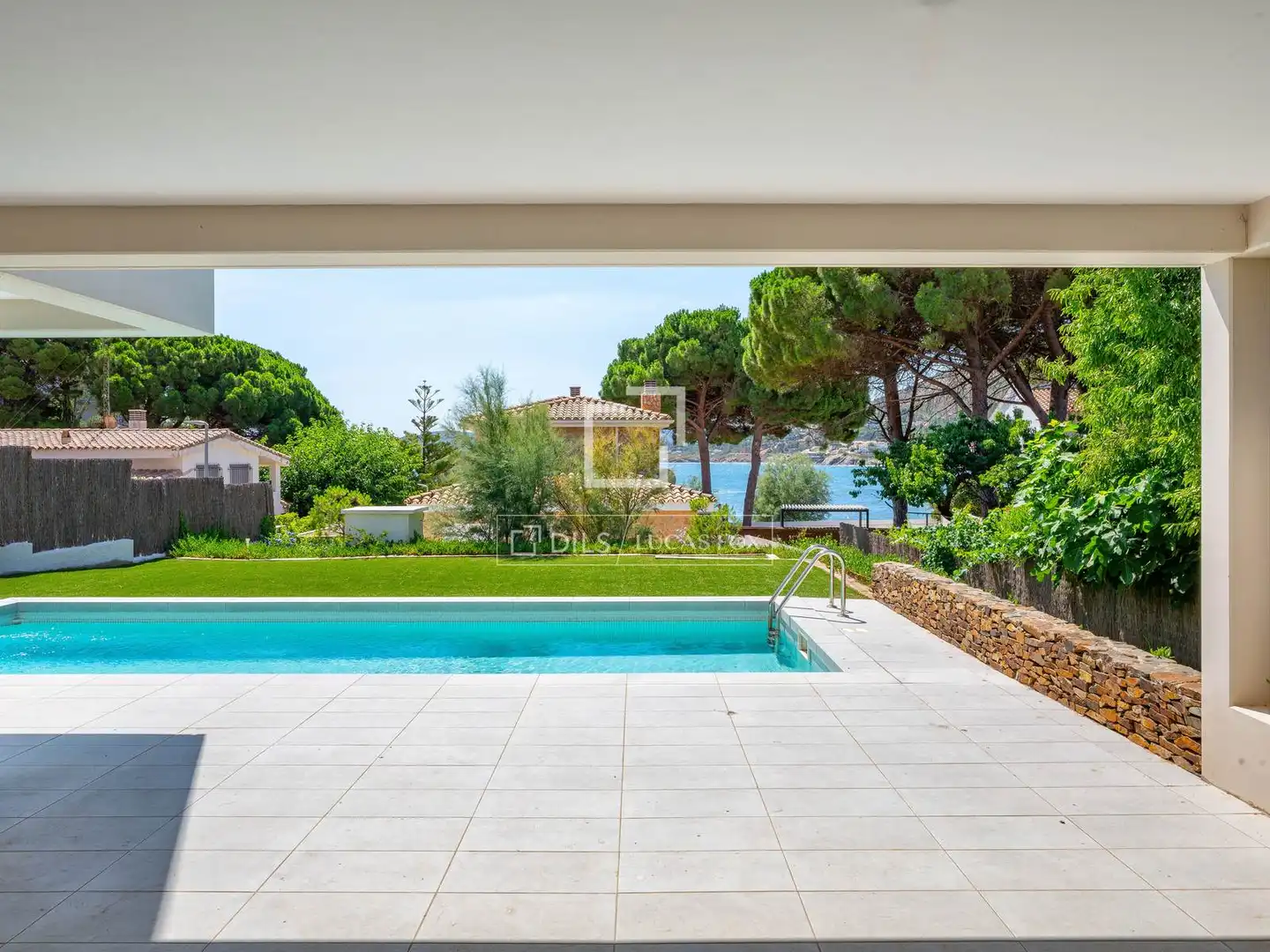 Piscina de Casa o xalet en venda en Llançà amb Aire condicionat, Calefacció i Jardí privat
