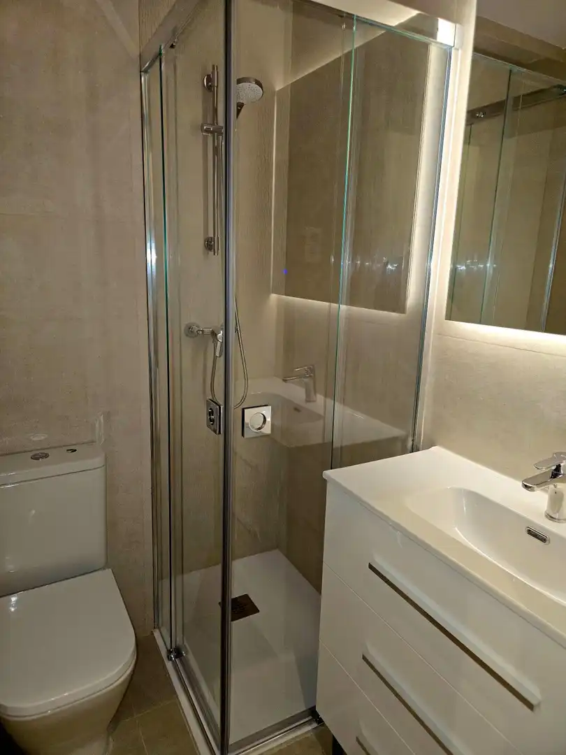 Baño de Piso en venta en Madrid con Aire acondicionado y Calefacción