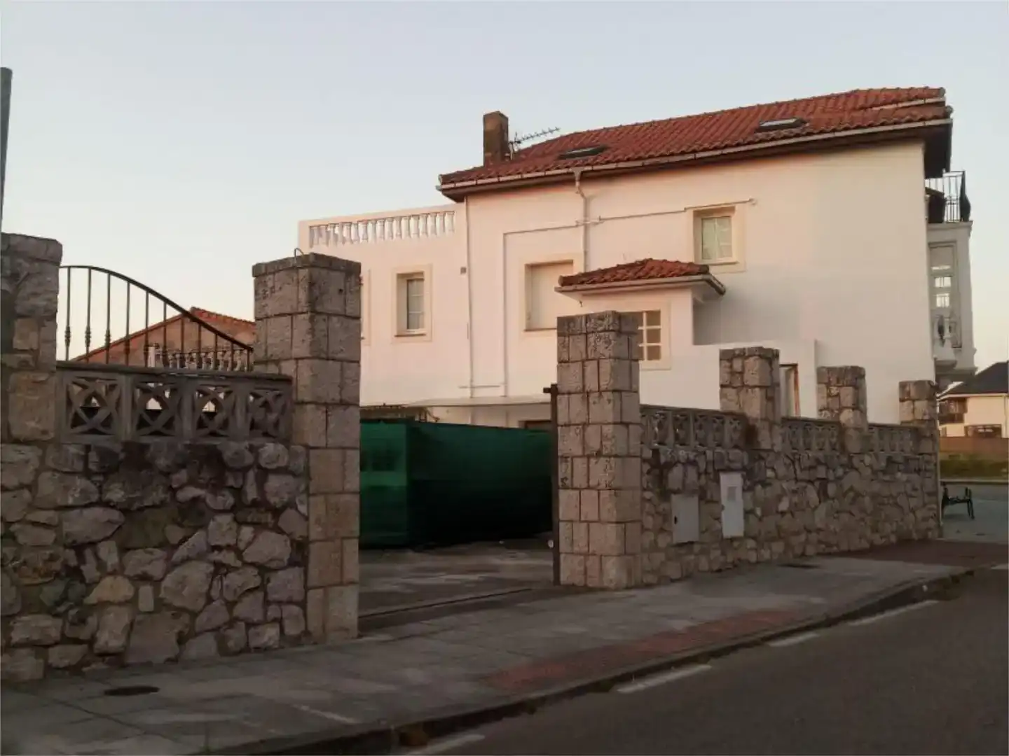 Vista exterior de Casa o chalet en venta en Santander con Aire acondicionado