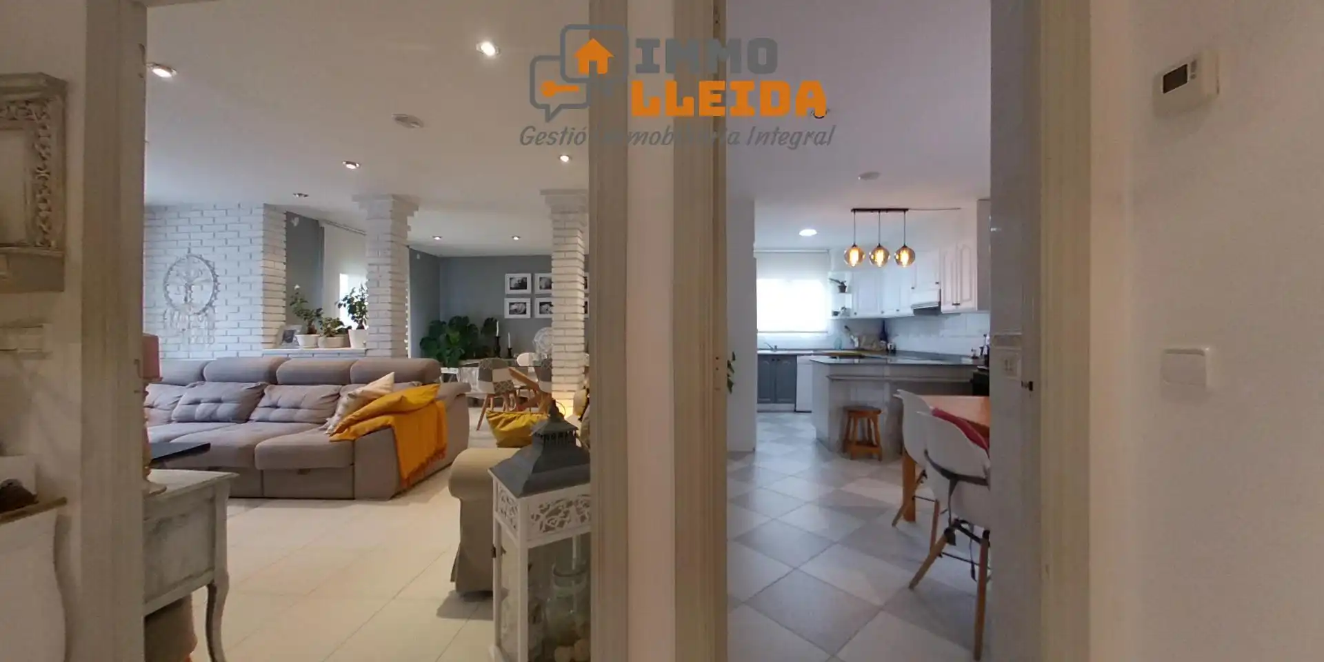 Sala d'estar de Casa o xalet en venda en La Sentiu de Sió amb Calefacció, Terrassa i Traster