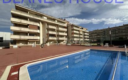 Exterior view of Flat for sale in Blanes  with Terrace and Swimming Pool