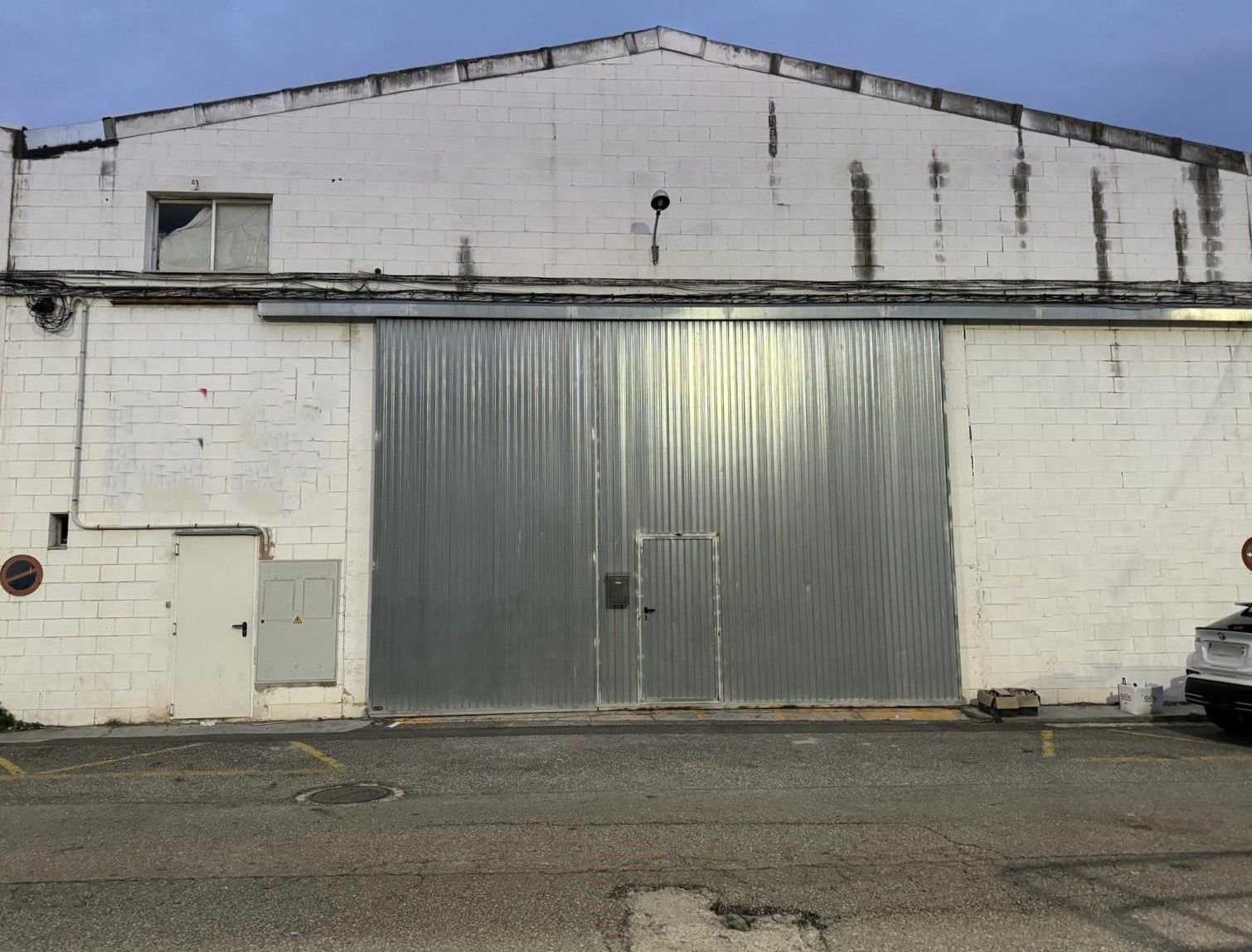 Vista exterior de Nau industrial en venda en  Tarragona Capital amb Calefacció