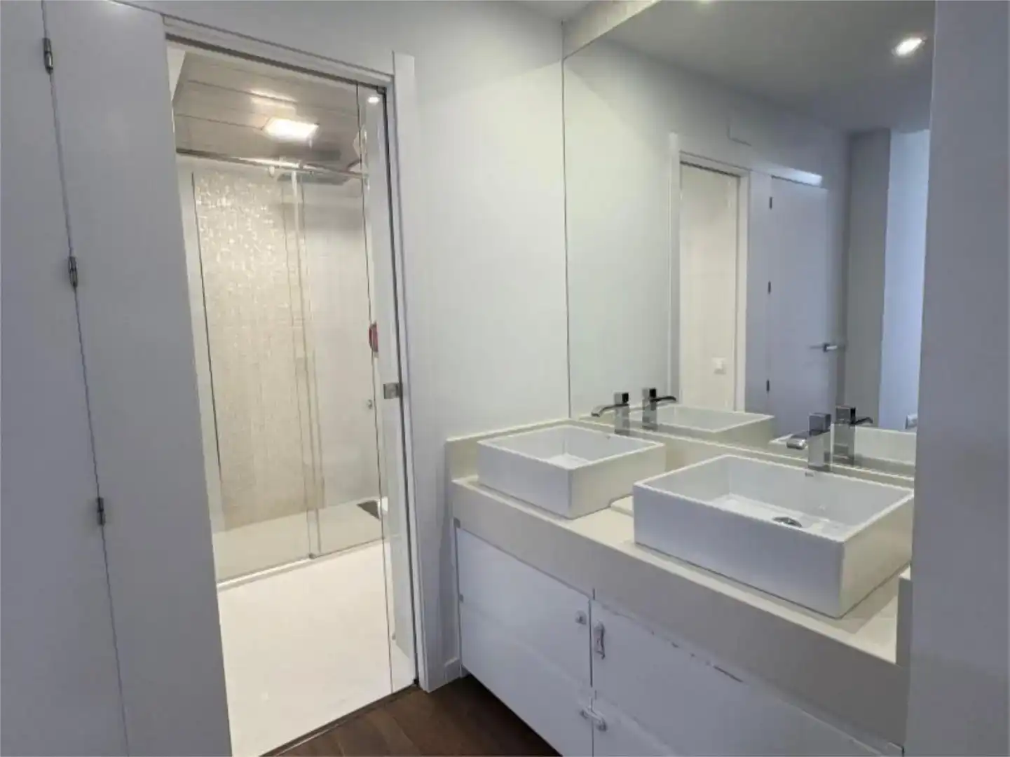 Bathroom of Flat for sale in El Carpio  with Air Conditioner and Balcony