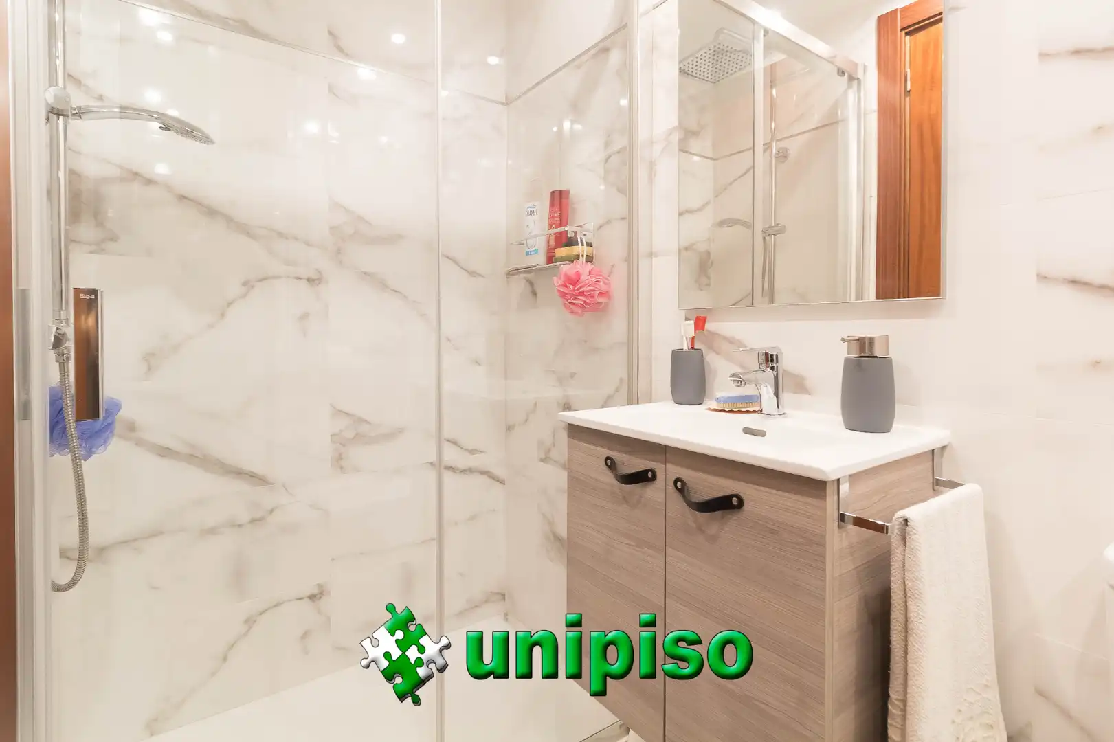 Baño de Piso en venta en Madrid con Aire acondicionado, Calefacción y Terraza
